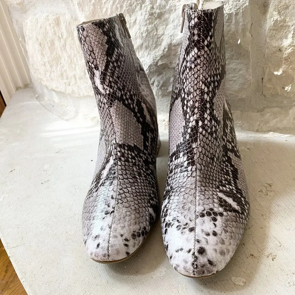 Chinese Laundry Womens Tan‎ Black Snake Daria Block Heel Ankle Bootie 8M